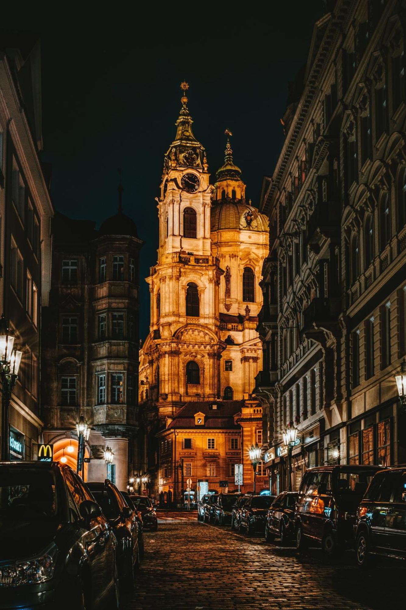 Helen Homestay Vysehrad Prague Exterior photo