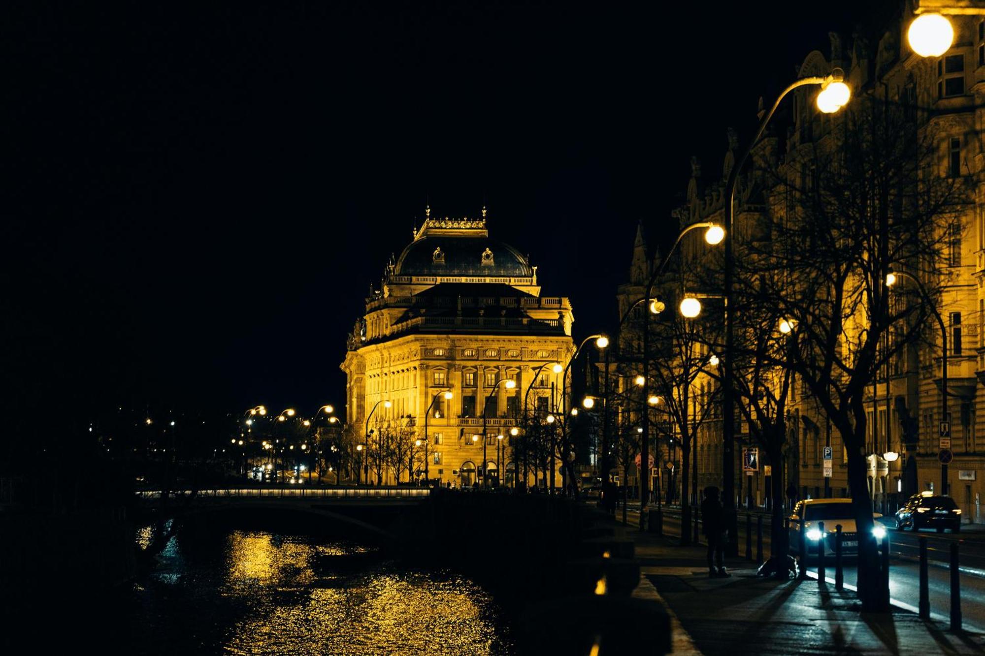 Helen Homestay Vysehrad Prague Exterior photo